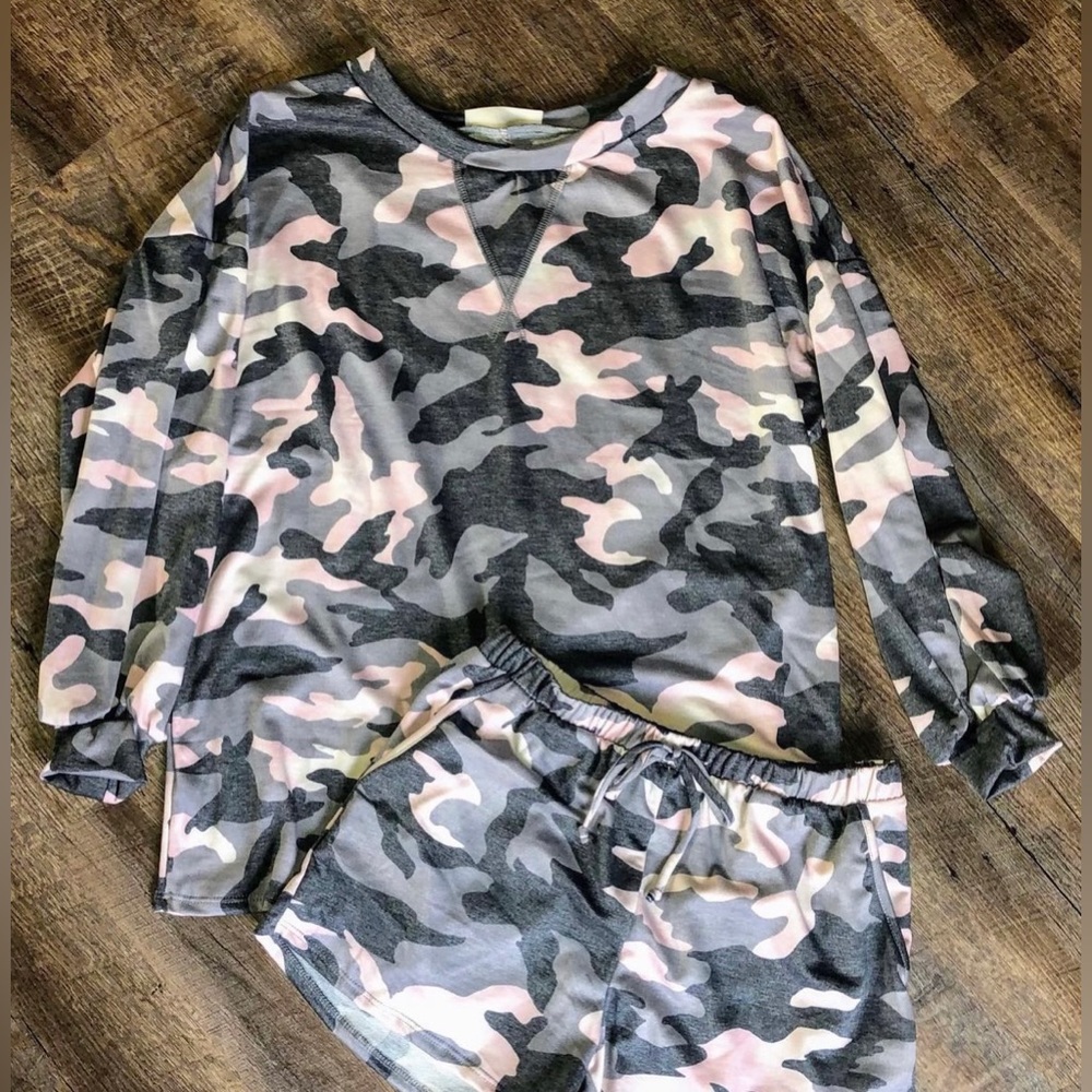Camo set